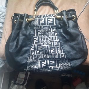 Fendi Bags - Fendi Sellerin 8761 Bucket Style bag Fendi Bags - Fendi Sellerin 8761 Bucket Style bag